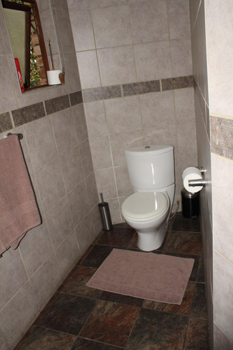 Bathroom 3, Goodnight Guest Lodge, Ekurhuleni