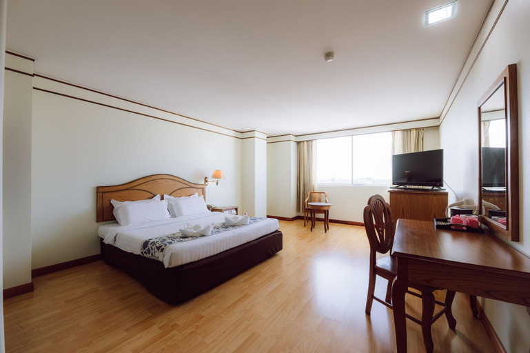 Bedroom 4, Morakot Hotel Chumphon, Muang Chumphon