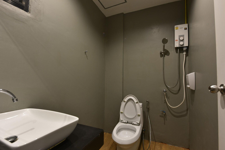 Bathroom 4, A.M.Place, Bang Khen