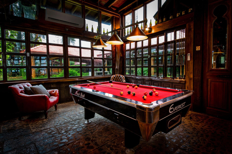 Public Area 3, Naiyang Park Resort, Phuket Island