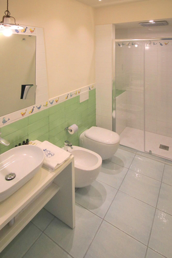 Bathroom 5, Palazzo Mottola Tropea, Vibo Valentia