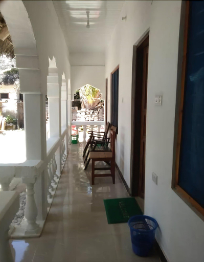 Public Area, Kihori Bungalows, Kaskazini 'A'