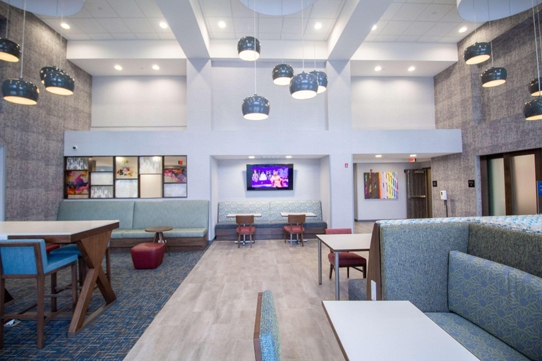 Public Area 2, Hampton Inn & Suites North Attleboro, Bristol