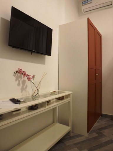 Bedroom 4, Domus Alma, Napoli