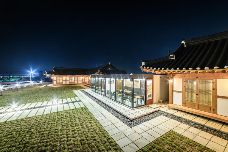 Exterior & Views 2, Hwarangroo, Gyeongju