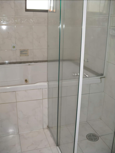 Bathroom 5, North Palace Hotel, São Paulo