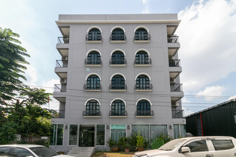 Resortel Lat Phrao 91 by ZUZU, Wang Thonglang