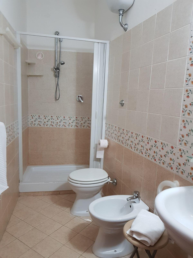 Bathroom 2, B&B la piazzetta, Cosenza