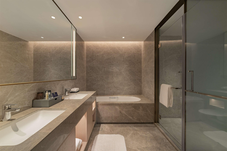 Bathroom 4, DoubleTree by Hilton Shenzhen Nanshan, Shenzhen