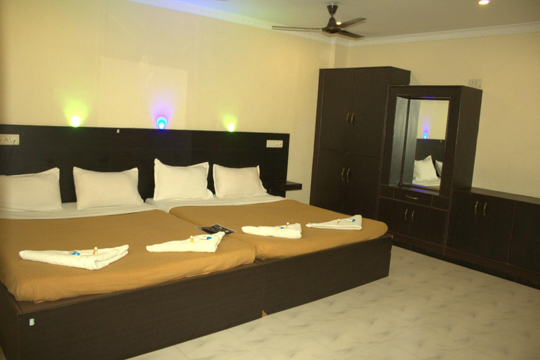 Bathroom 4, Hotel Gowtham, Coimbatore