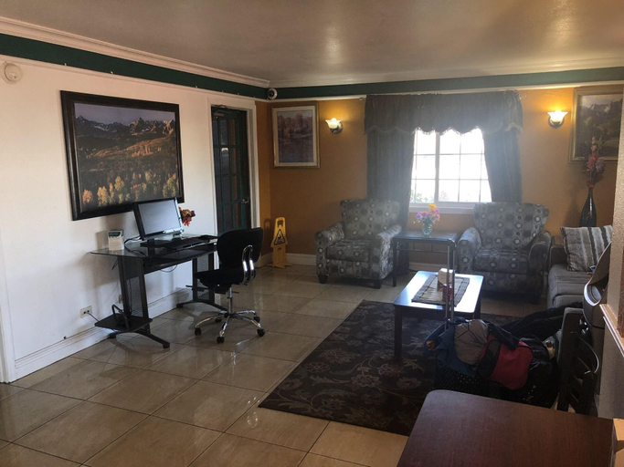 Public Area 3, Americas Best Value Inn Denver, Denver
