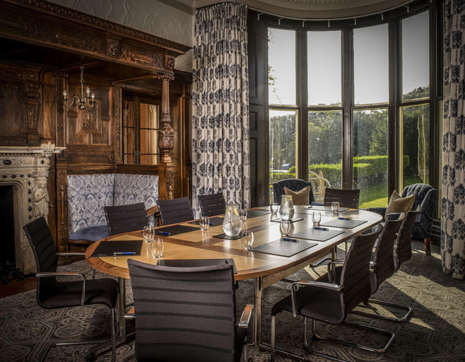 Food & Drinks 4, Clevedon Hall, North Somerset