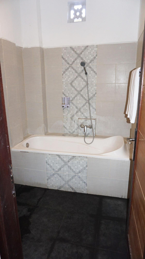 Bathroom 4, Krisna Seminyak, Badung