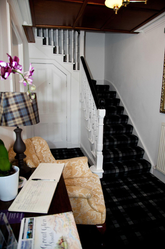 Public Area 2, Richmond House Hotel, Highland