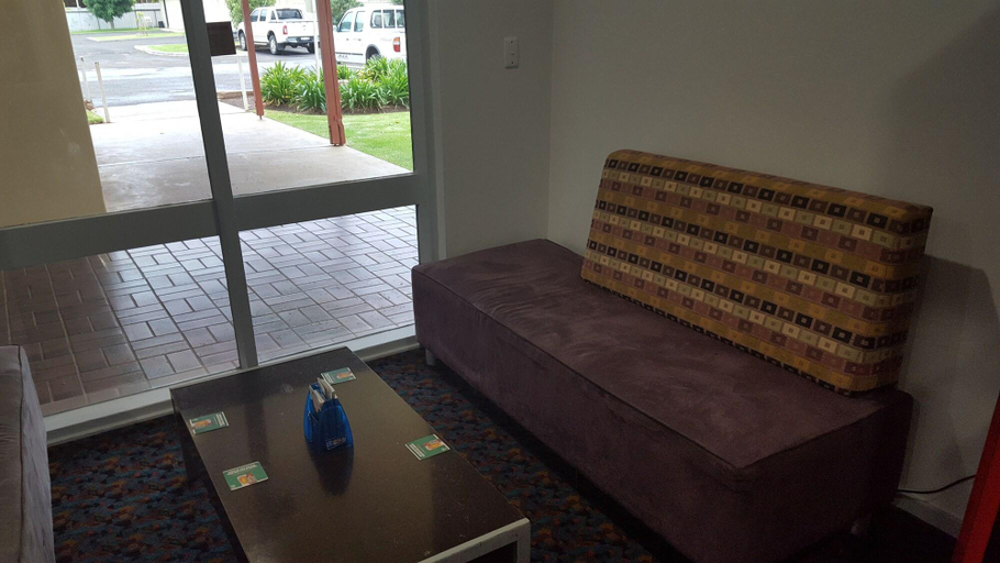 Public Area 2, Coro Club Motel, Griffith