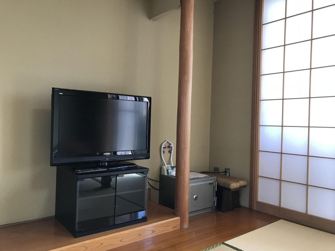 Bedroom 4, Arakikanko Hotel, Ueki