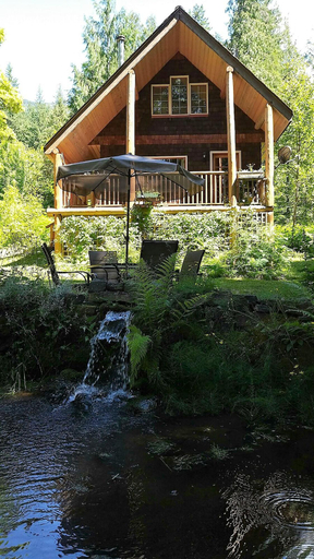 Exterior & Views 2, Wedgwood Manor and Glamping Retreat, Central Kootenay