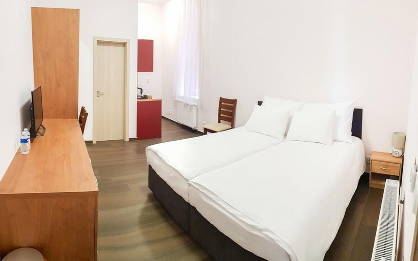 Bedroom 3, Apartment De Luna, Praha 12