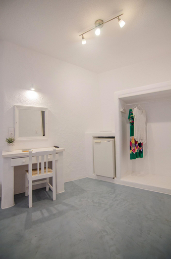 Bedroom 3, George & Irene Hotel, South Aegean