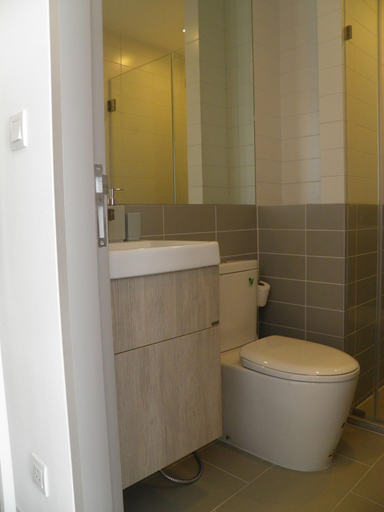 Bathroom 4, The SkyLoft Bangkok, Phra Khanong