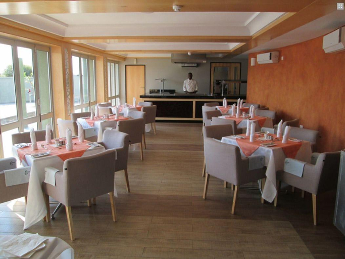 Food & Drinks 5, Aquarian Tide Hotel, Gaborone