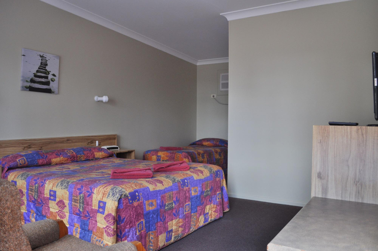 Public Area, Wagon Wheel Motel, Warrumbungle Shire