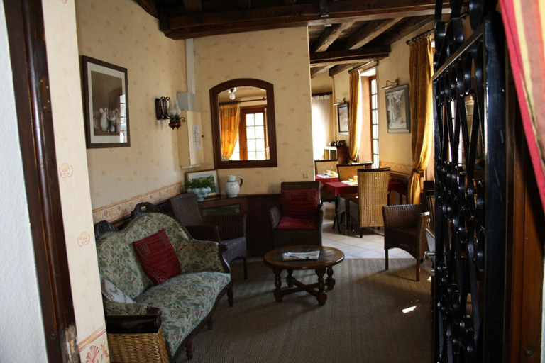 Public Area 2, Le Relais Des Templiers, Loiret