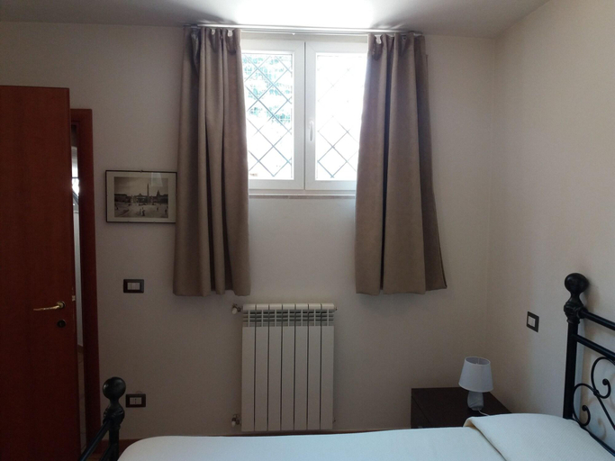 Bedroom 3, BB Glicini, Roma