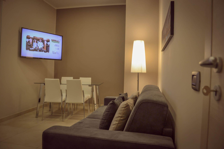 Bedroom 4, Brain Rooms & Suite, Salerno