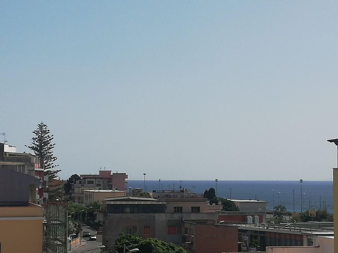 Bedroom 3, Around The World, Reggio Di Calabria