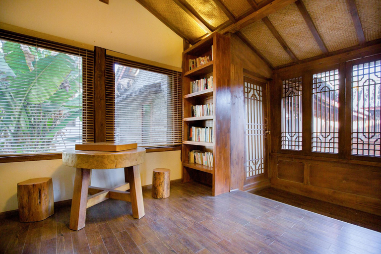 Public Area 3, Songshi Guqin Inn, Lijiang