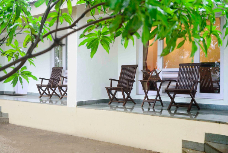 Public Area 3, Manas Resort with Petting Zoo, Thane