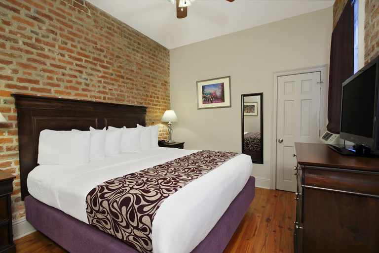 Bedroom 3, Inn On St Peter, Orleans