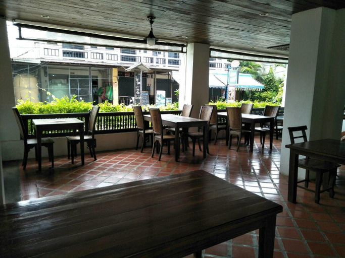 Food & Drinks 5, Holiday Park Hotel, Ko Samui