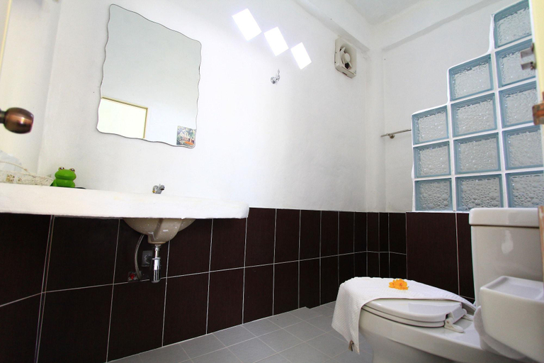 Bathroom 4, Silver Garden Resort, Suan Phung