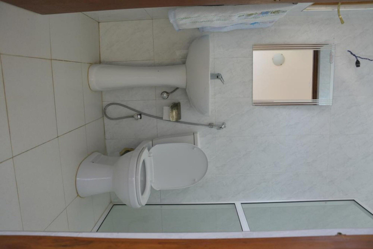 Bathroom, Araliya Blue Beach View Hotel, Negombo