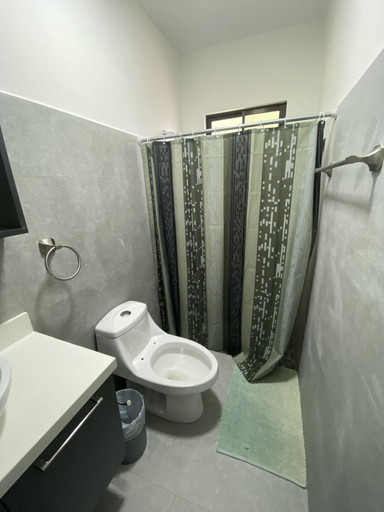 Bathroom 5, Hotel Tropical Garden, Garabito