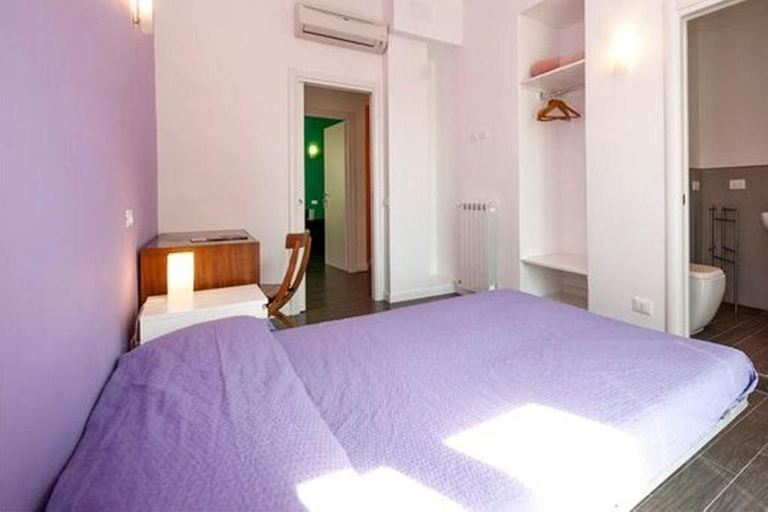 Bedroom 4, Bed & Puppets, Rome