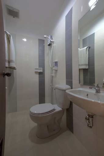 Bathroom 3