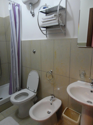 Bathroom 3, B&B Emmanuel, Reggio Di Calabria