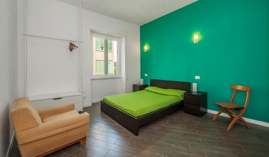 Bedroom 3, Bed & Puppets, Rome