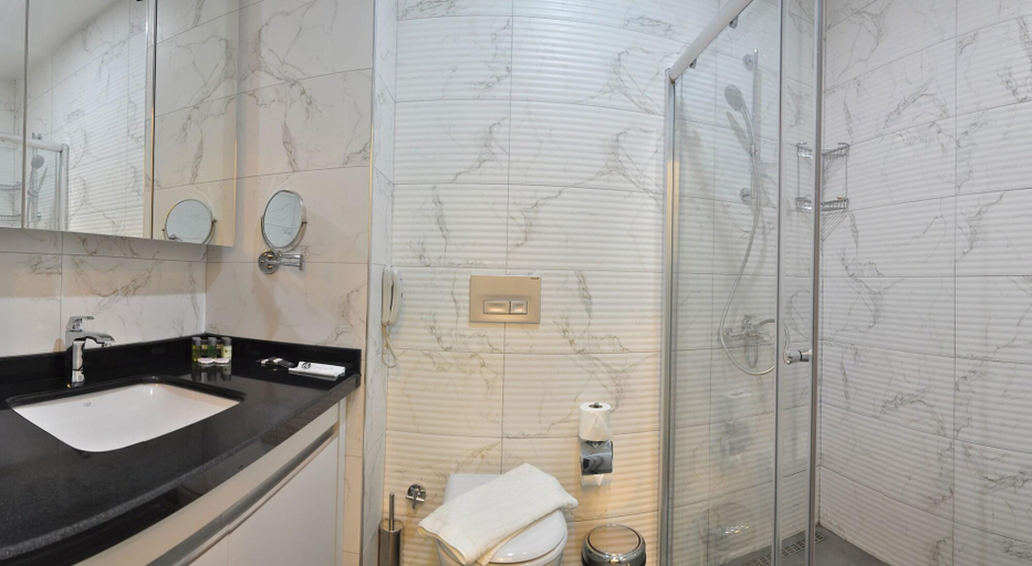 Bathroom 4, Campus Hill Hotel - All Inclusive, Alanya