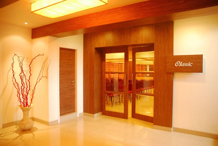 Public Area 2, Capital O 74167 Hotel Mourya Residency, Thane