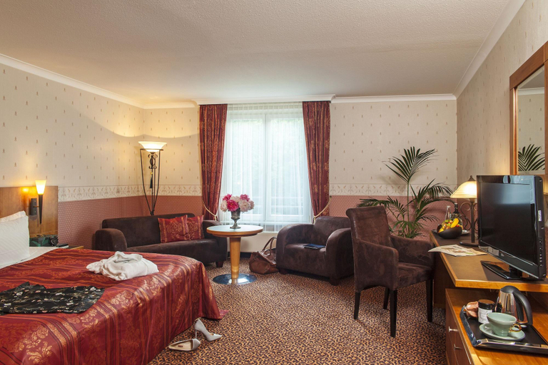 Bedroom 5, Parkhotel Görlitz, Görlitz