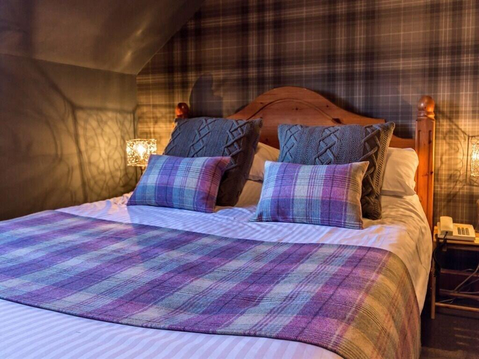Bedroom 2, Cairn Hotel, Highland