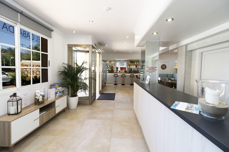 Public Area 2, Naika Studios & Apartments, Baleares