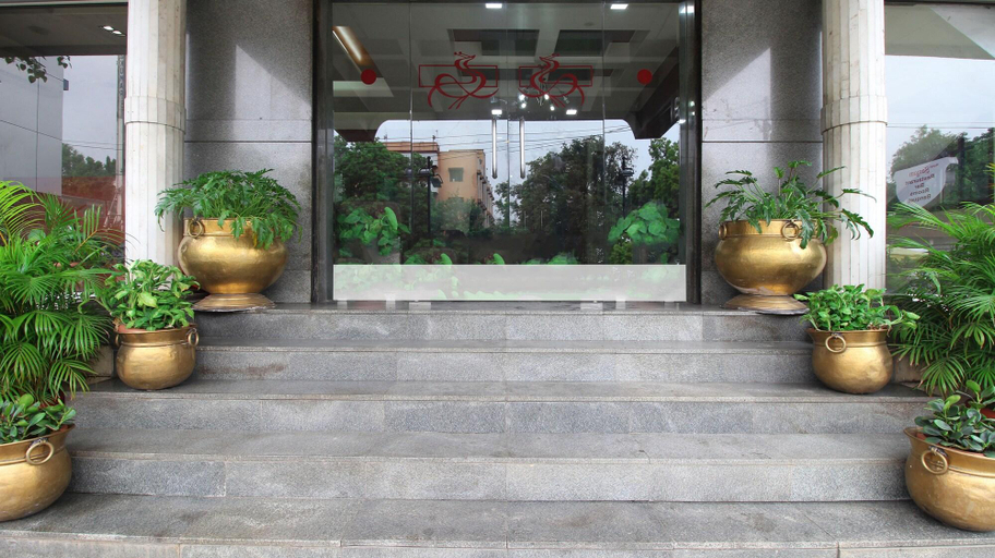 Exterior & Views 1, Hotel Sargam, Pune