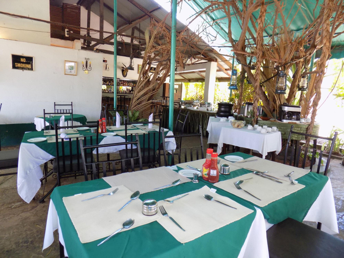 Food & Drinks 4, Impala Safari Lodge, Voi