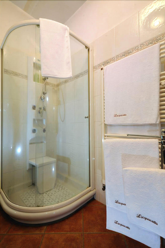 Bathroom 5, B&B Acquacotta, Grosseto