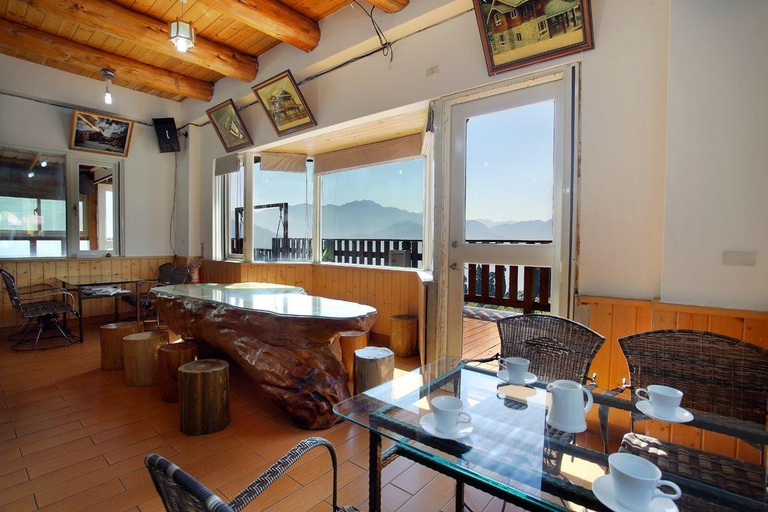 Public Area 2, DingdaiGlass Villa, Nantou